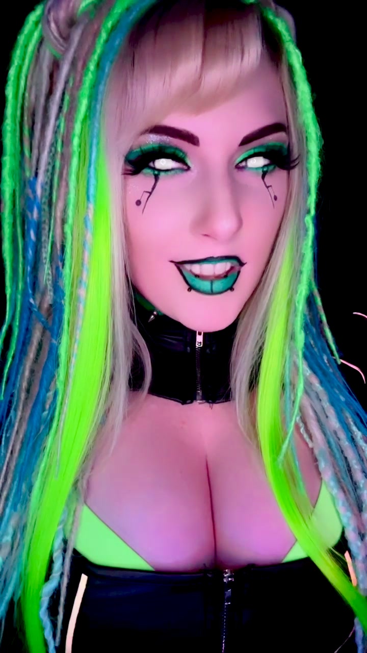 @50shades.of.goth