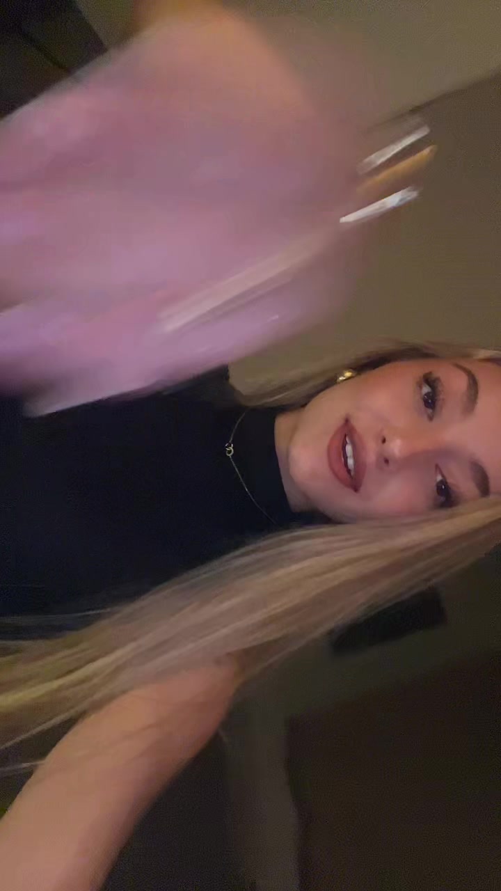 @Malena🌹