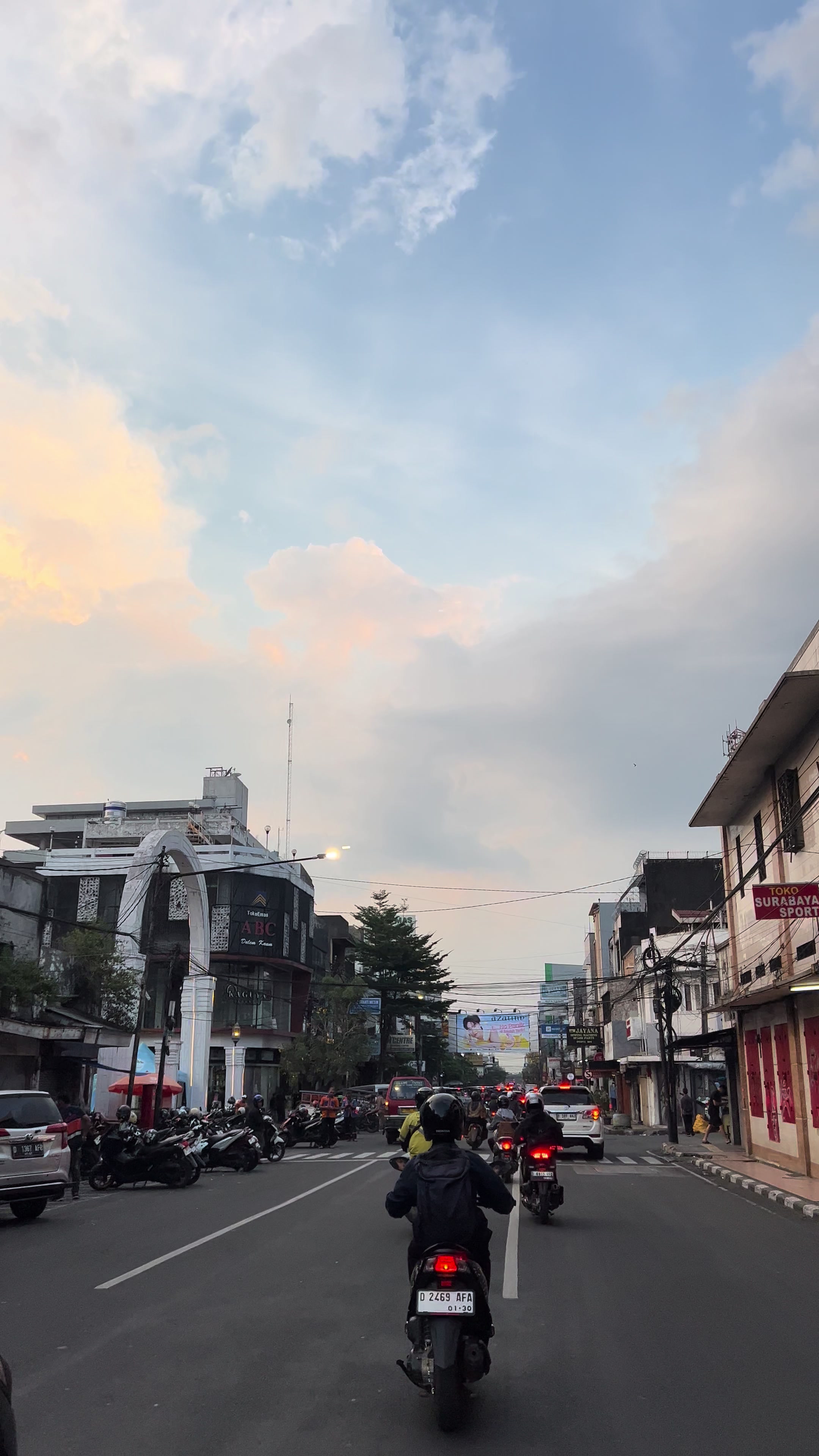 @street.bdgstory