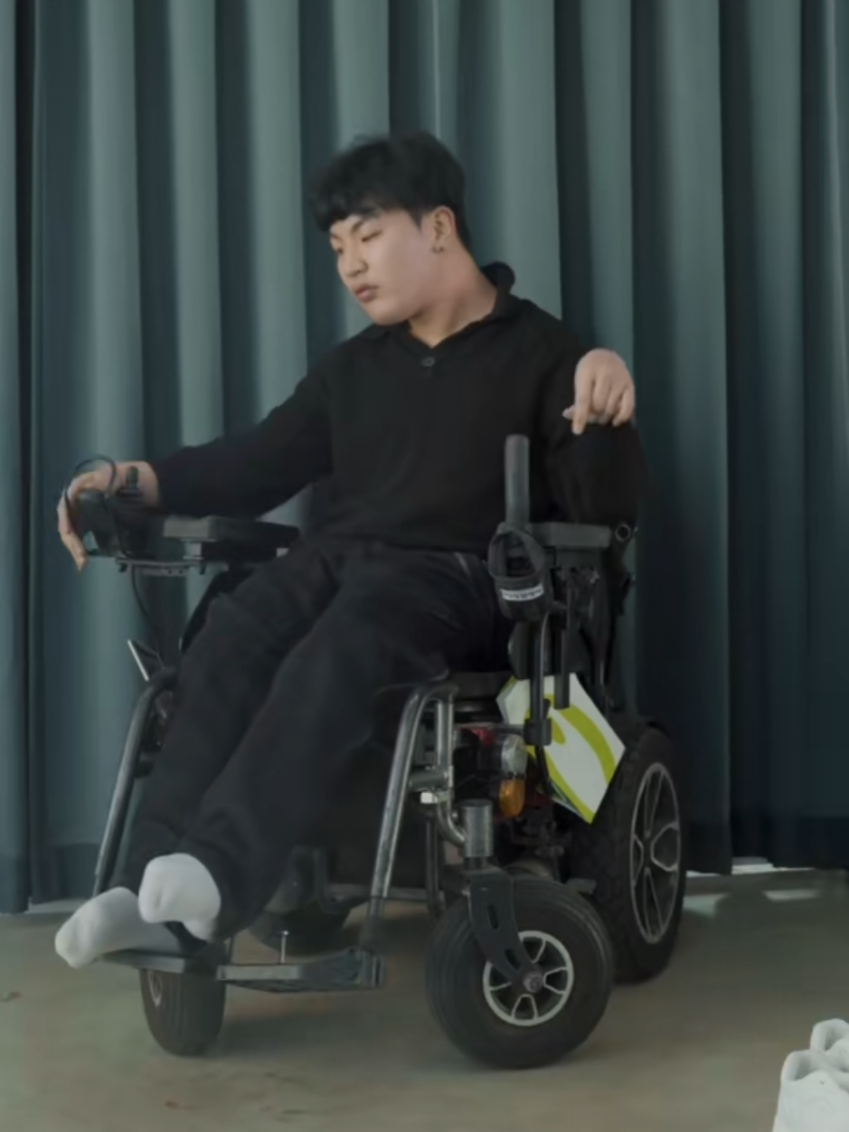 @🪻김종욱 Jong-uk🪻👨🏻&zwj;🦼
