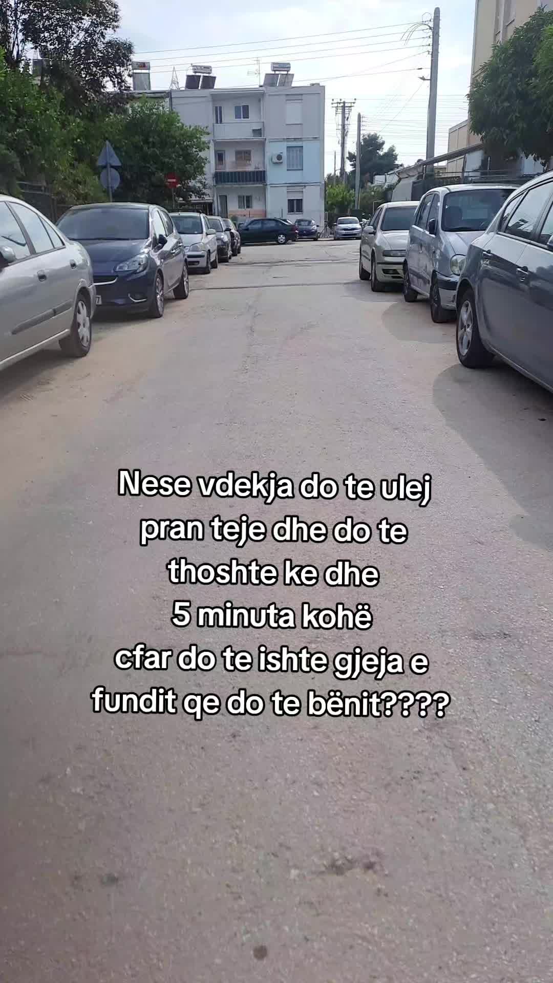 @Djali asaj vajze pergjimon E❤️