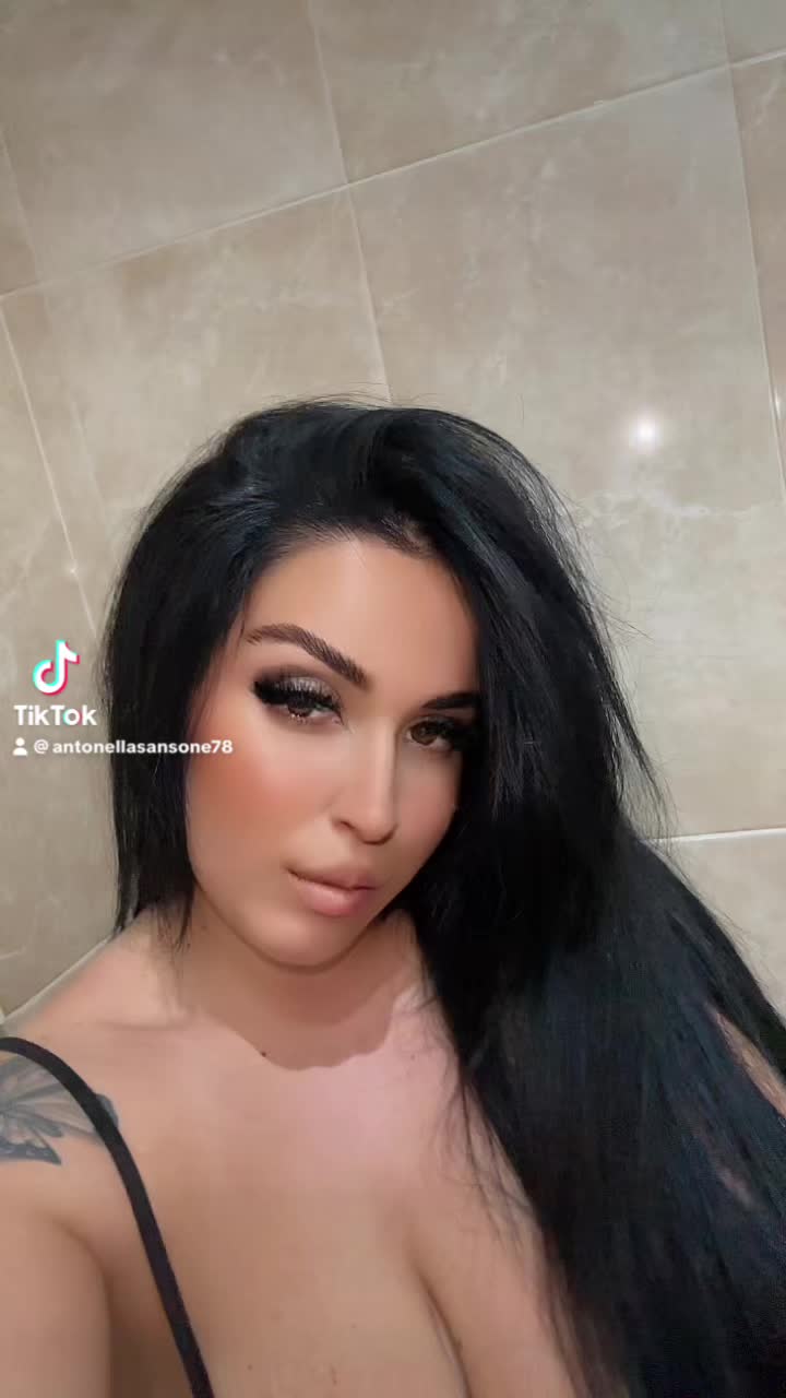 @Antonella Sansone
