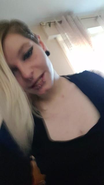 @Punk_mom_2018