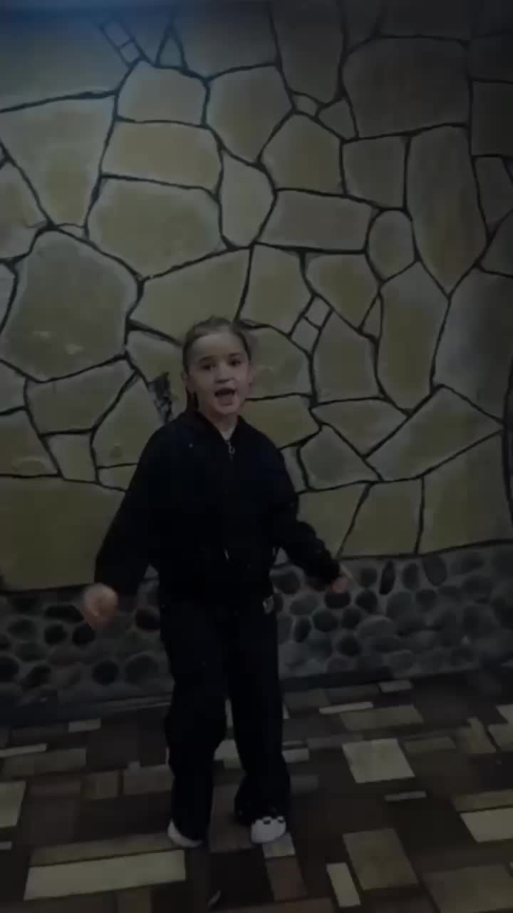 @Aylin_Rəqqasə_