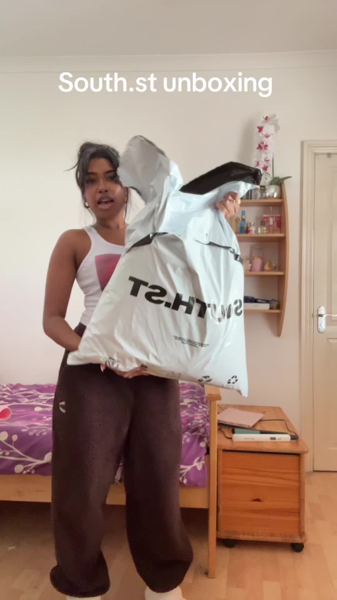 @anaiz