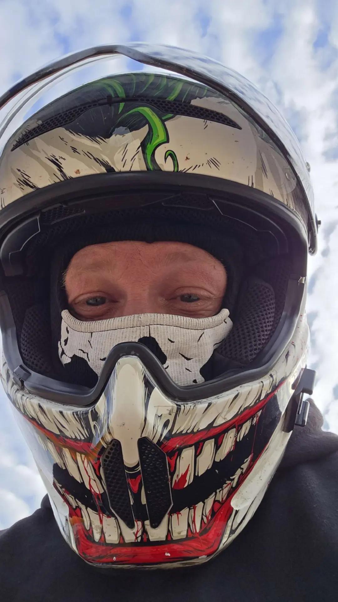 @TwoWheelJokerr