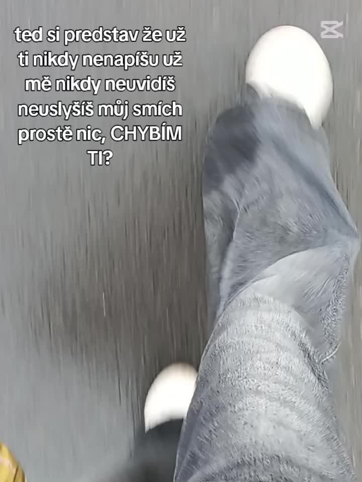 @🥷🏻💋