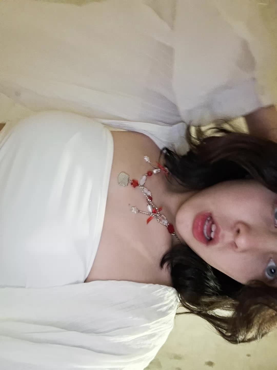 @...