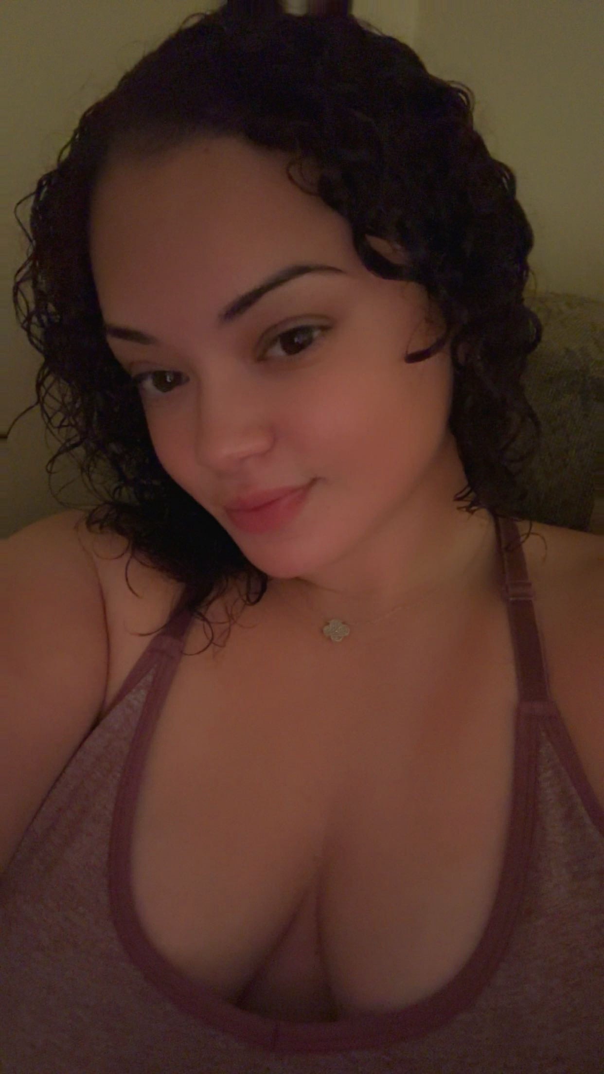 @anissa224123