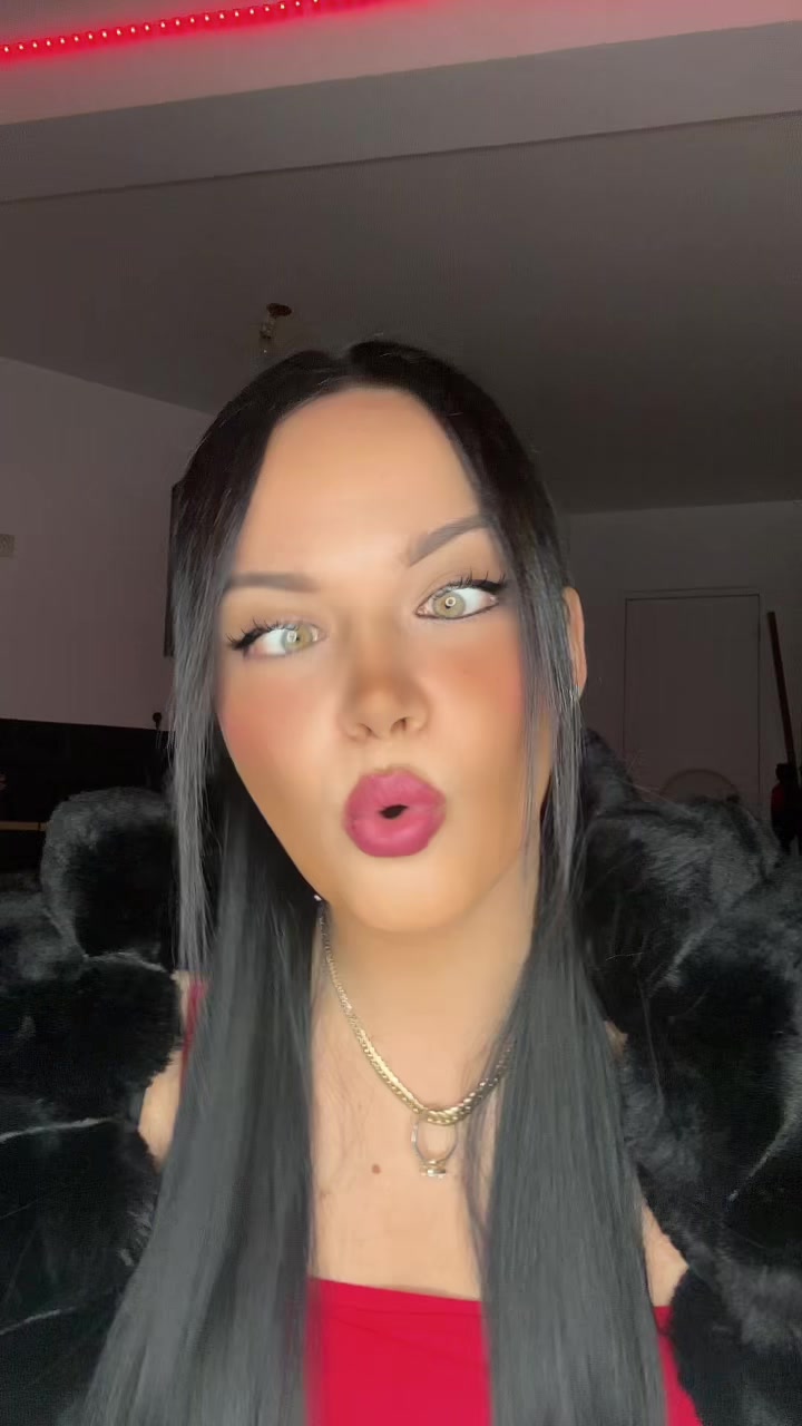 @Lady_Paolita  🕊️👩🏻&zwj;🤝&zwj;👩🏼