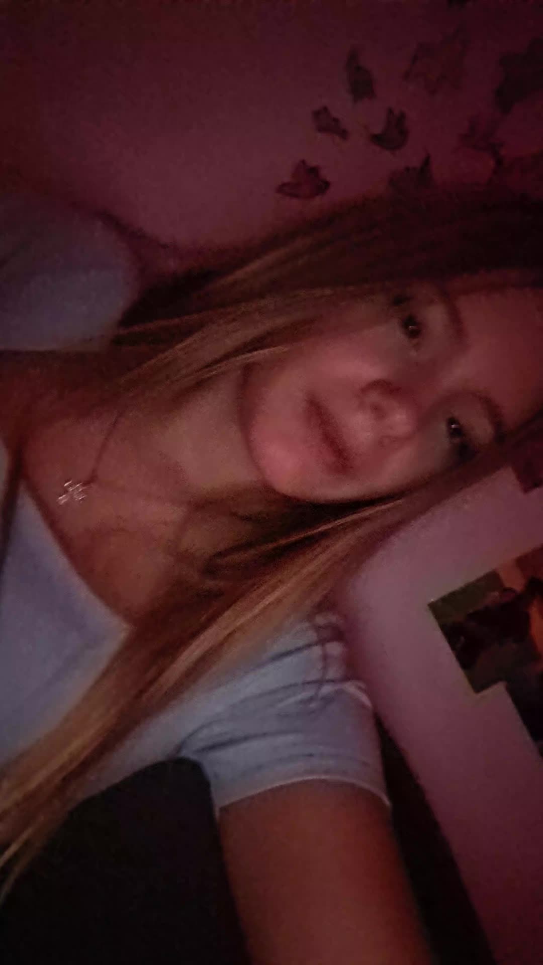 @🌷𝑳𝒂𝒍𝒂._.𝟏𝟒.𝐱𝐱🍂