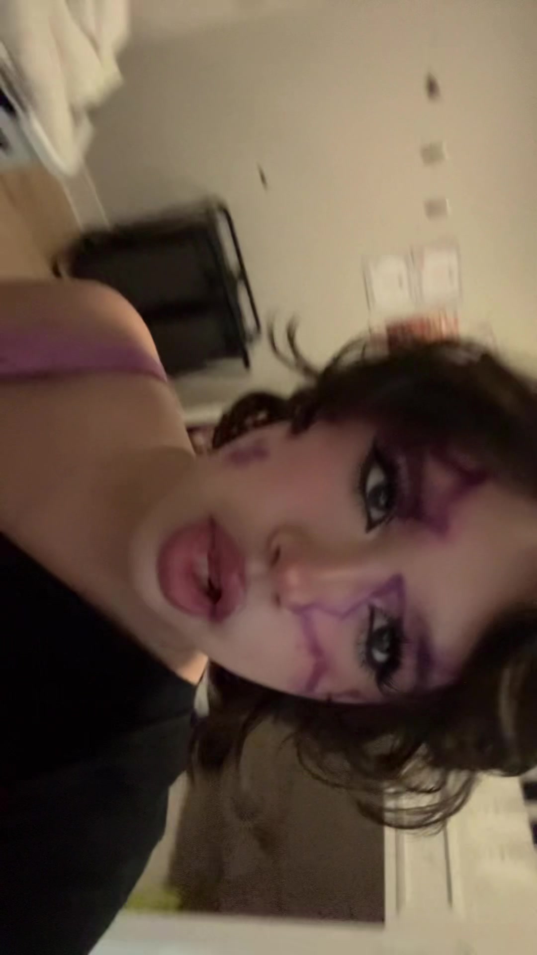 @☠️🕸️🖤💜DANI💜🖤🕸️☠️