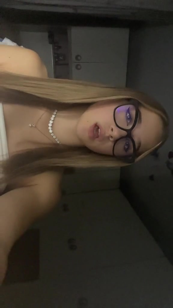 @𝓐𝓷𝓷𝓪