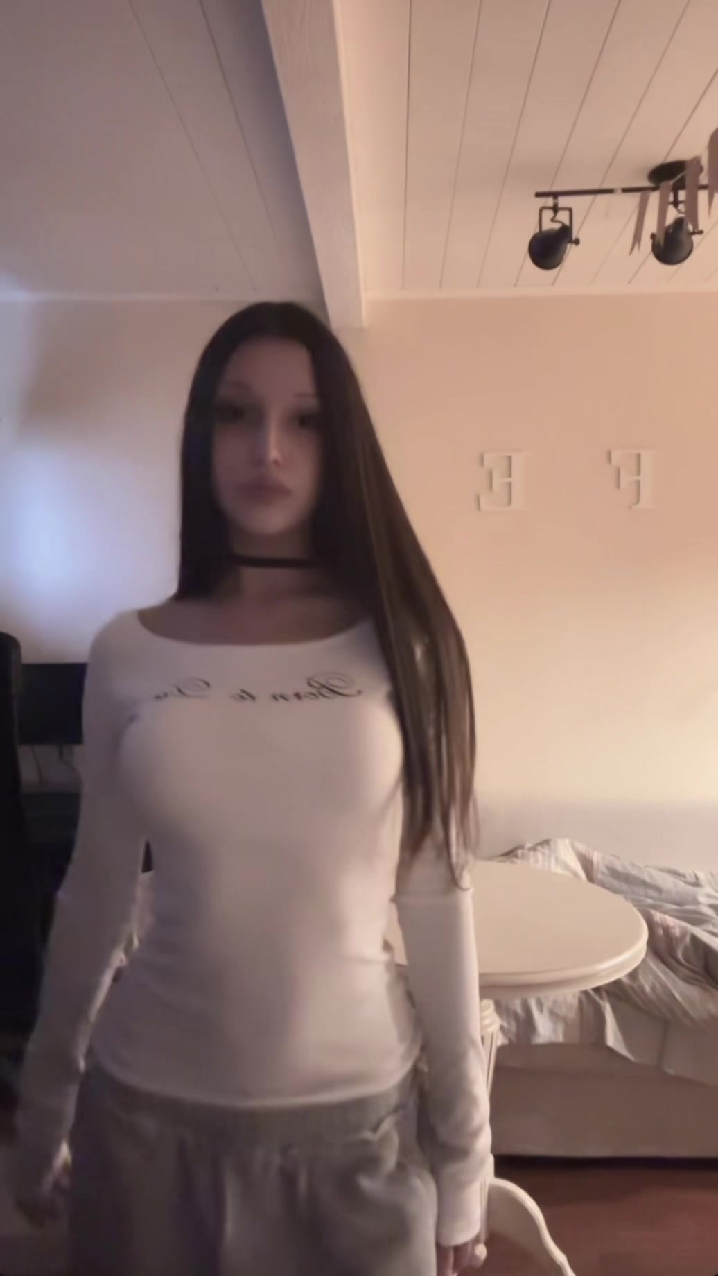 @♪//(^_<)