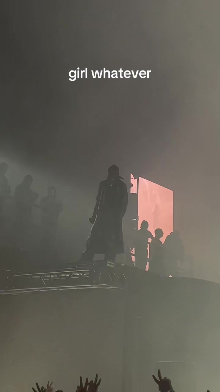 @<3