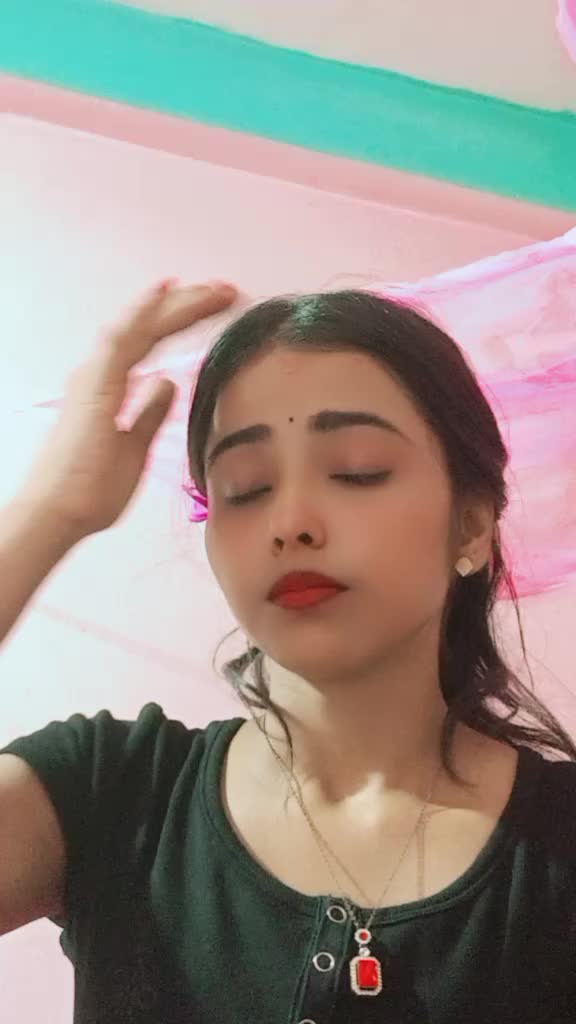 @rakhi thakur🌸🕊️