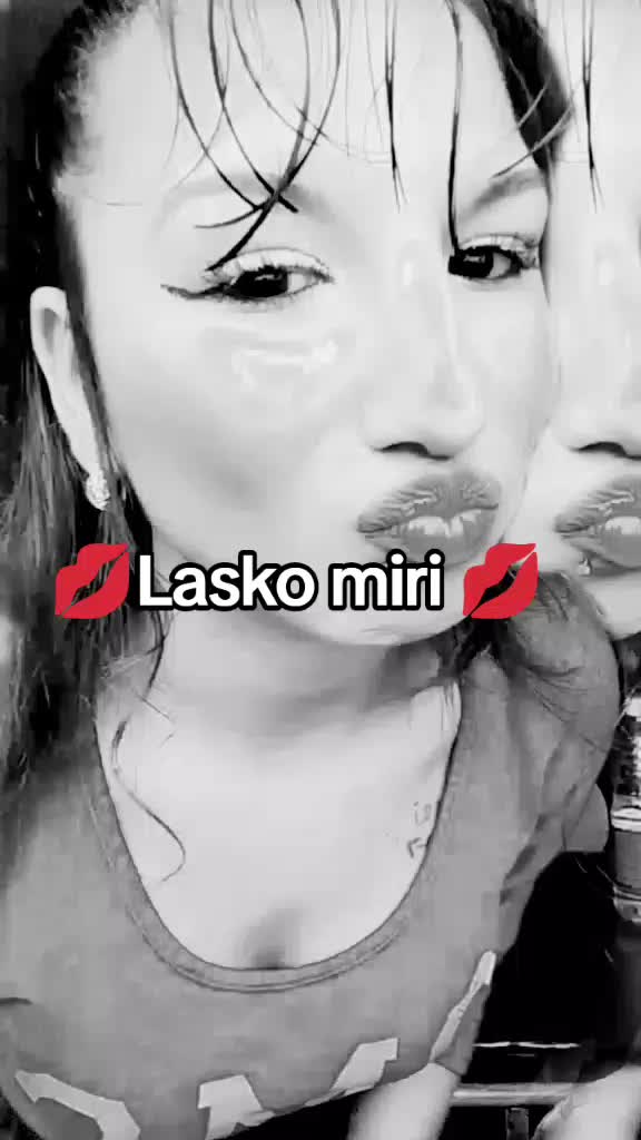 @Ell Veronika Snm