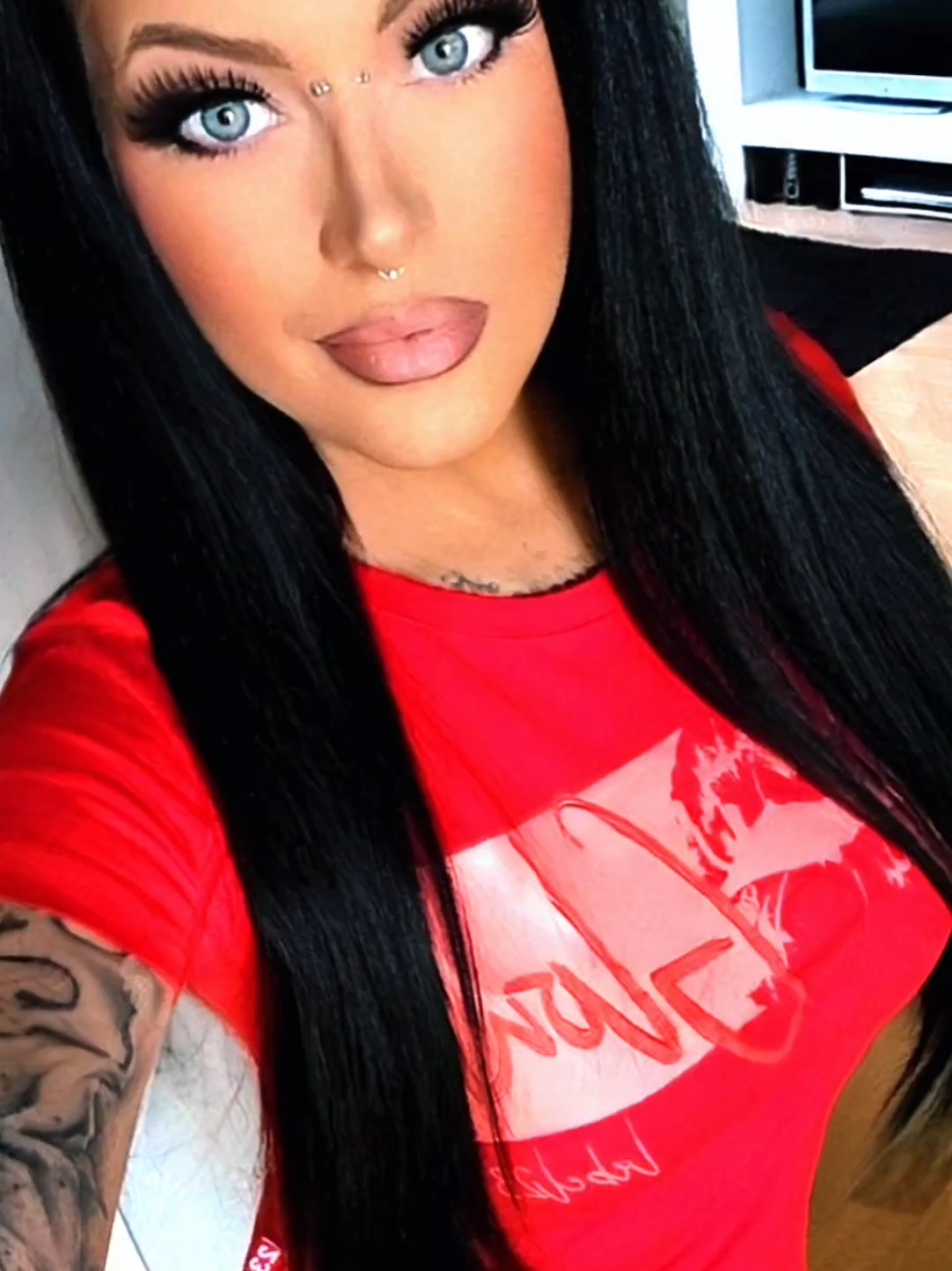 @💥👑𝓕𝓻𝓪𝓷𝔃𝓲 👑💥