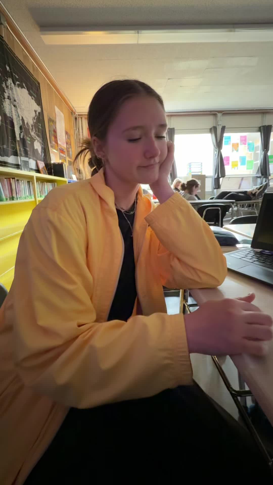 @lucyyandkeelyy