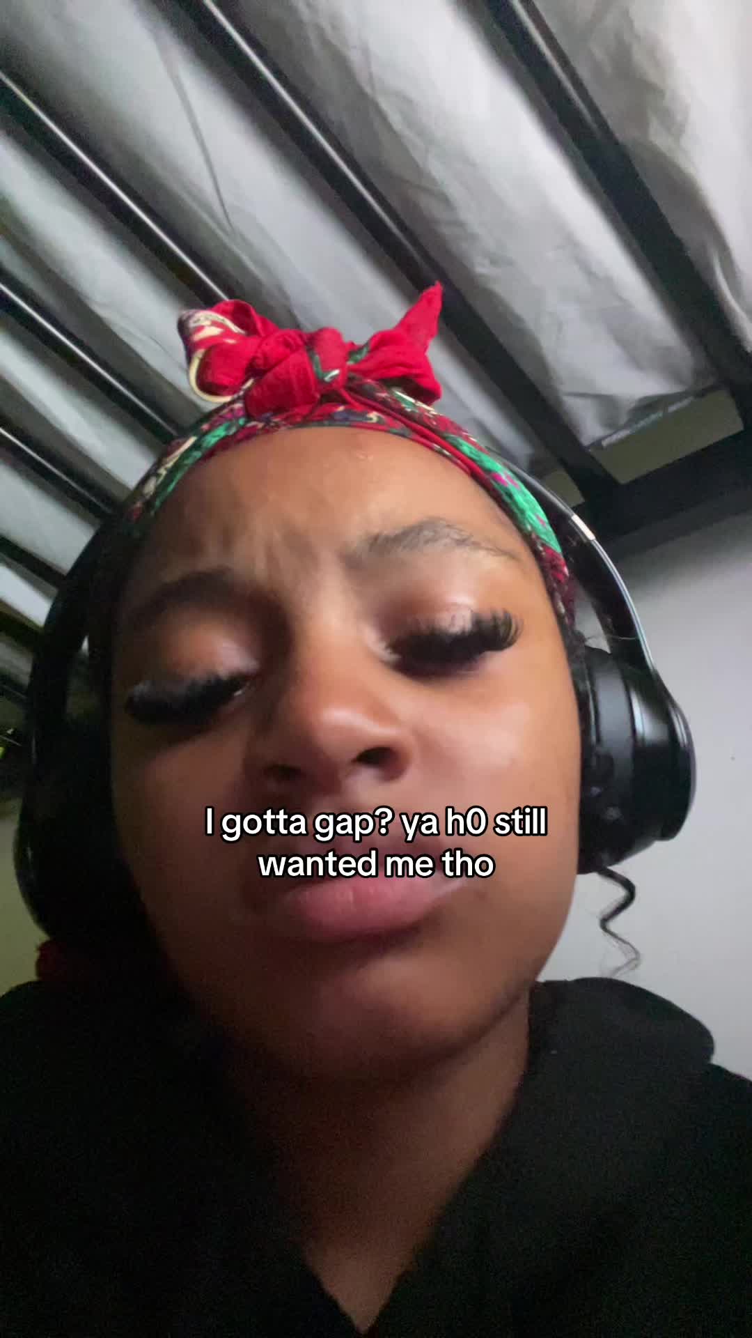 @ohshesrandom