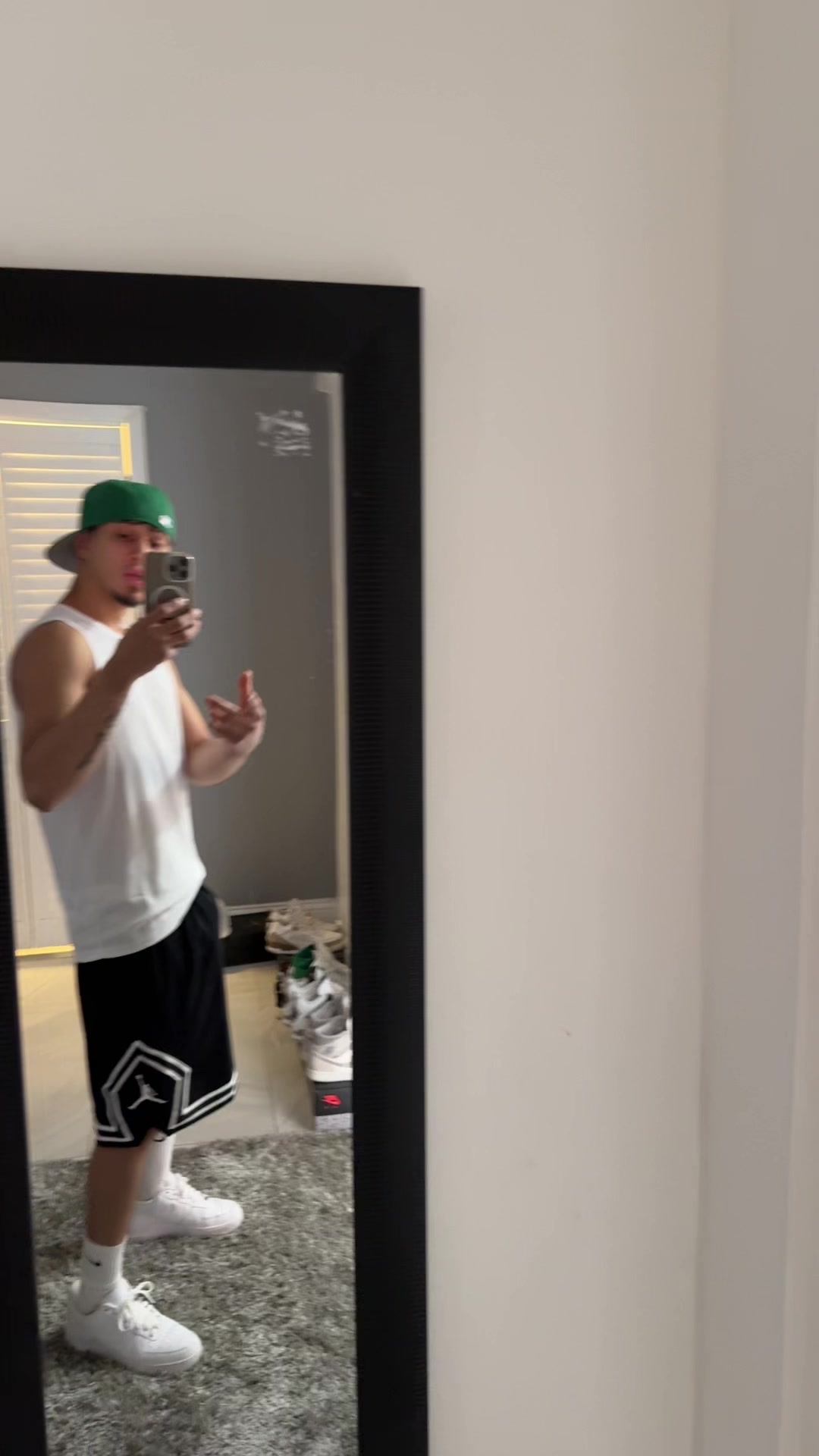 @leokingn