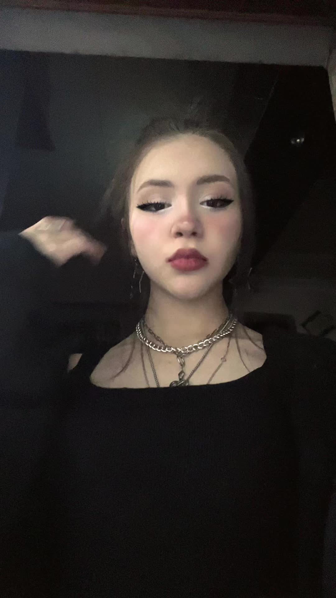 @𝐌𝐚𝐫𝐨:☆