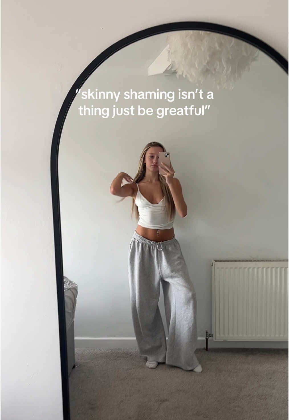 @livhowellll