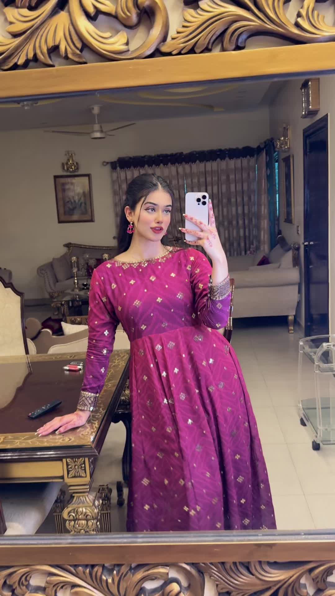 @Alina Amir
