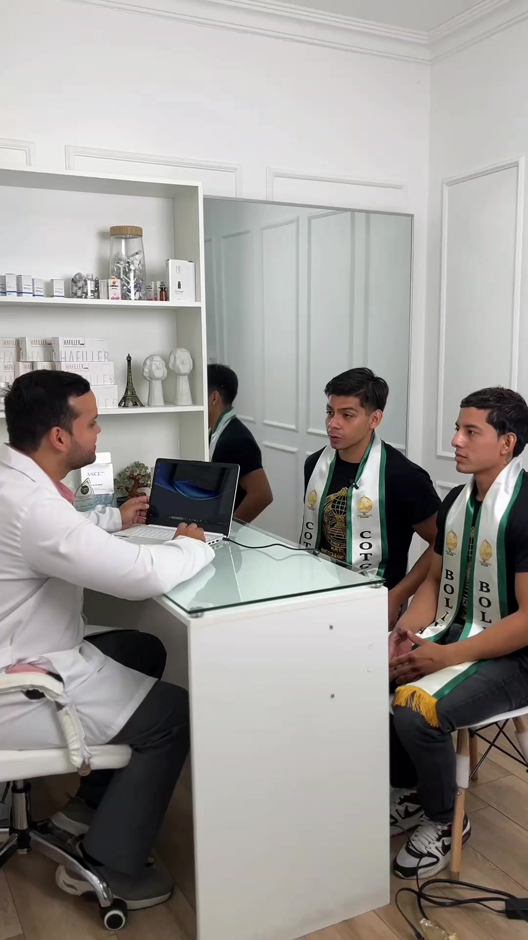 @Medicina Est&eacute;tica y Avanzada