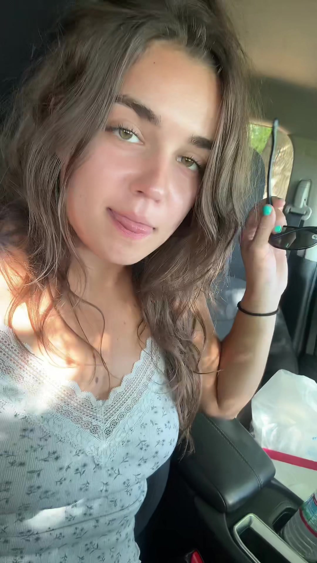 @hellafunchick