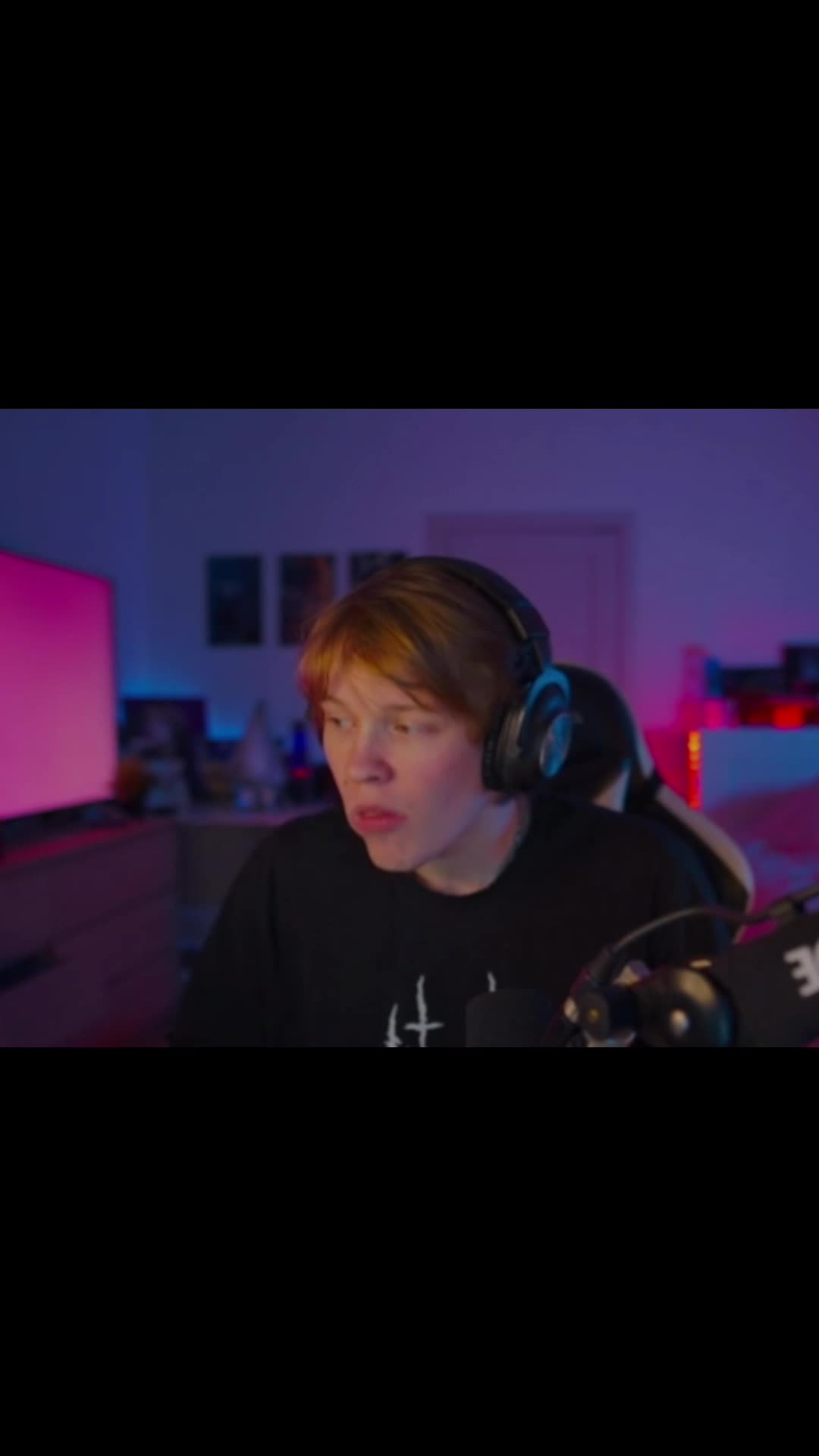 @‧₊ (!) 𝚌𝚊𝚛𝚛𝚒𝚒𝚝. ム `