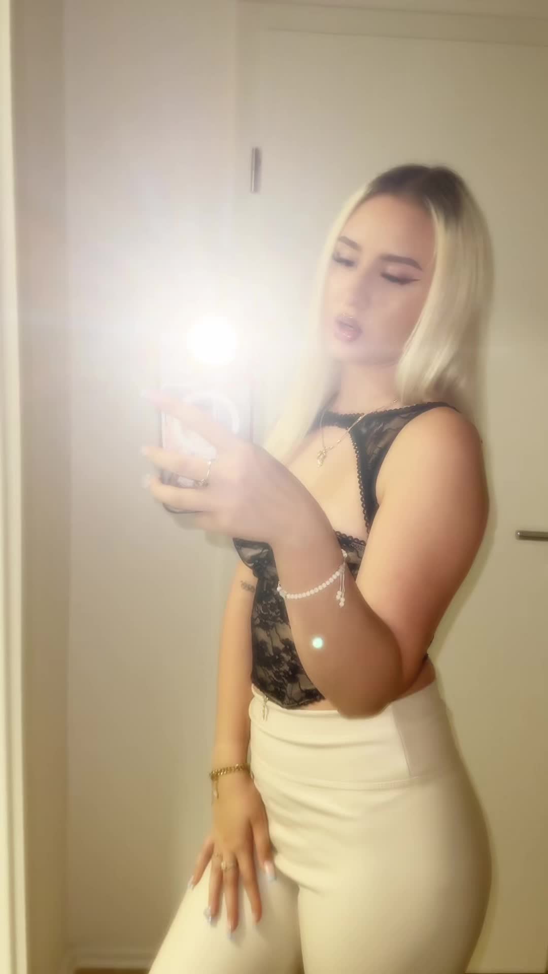 @Valeria_dsv