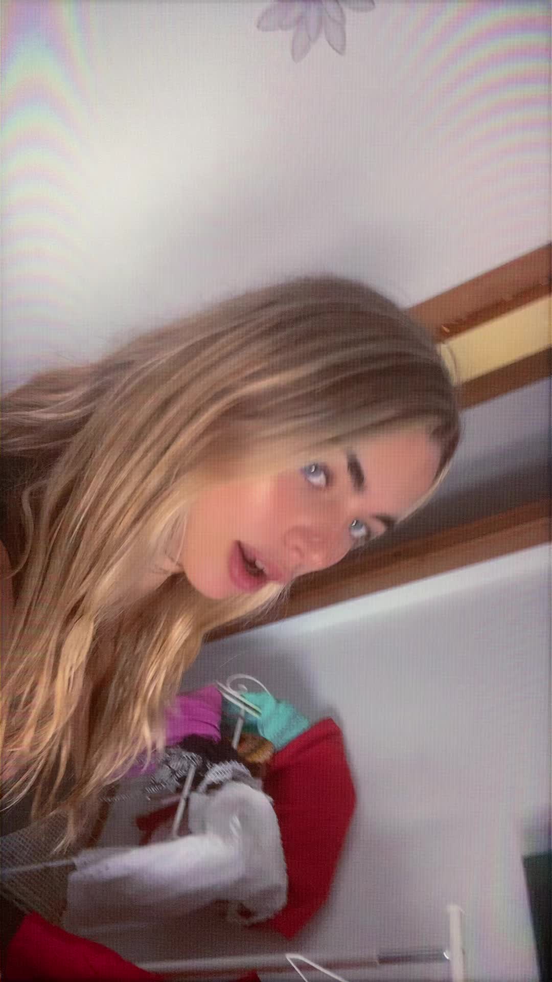 @Esti