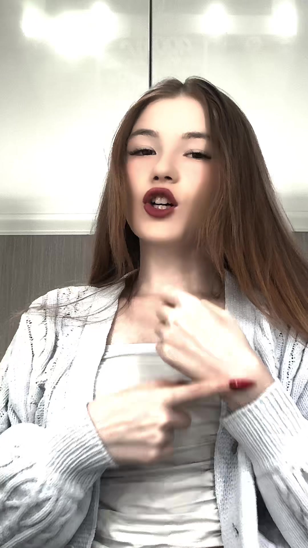 @yyanxii