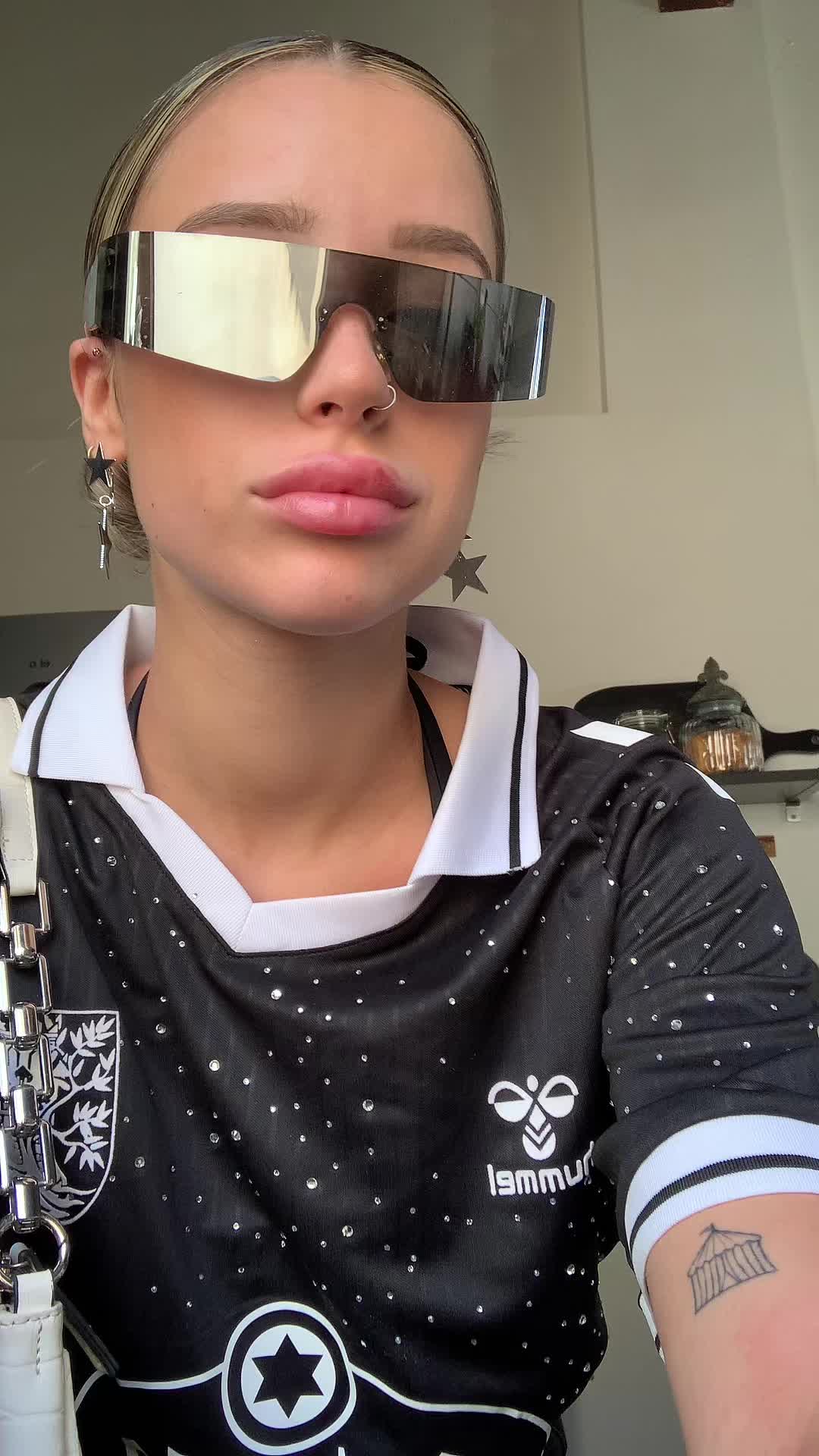 @veronicaalopezz