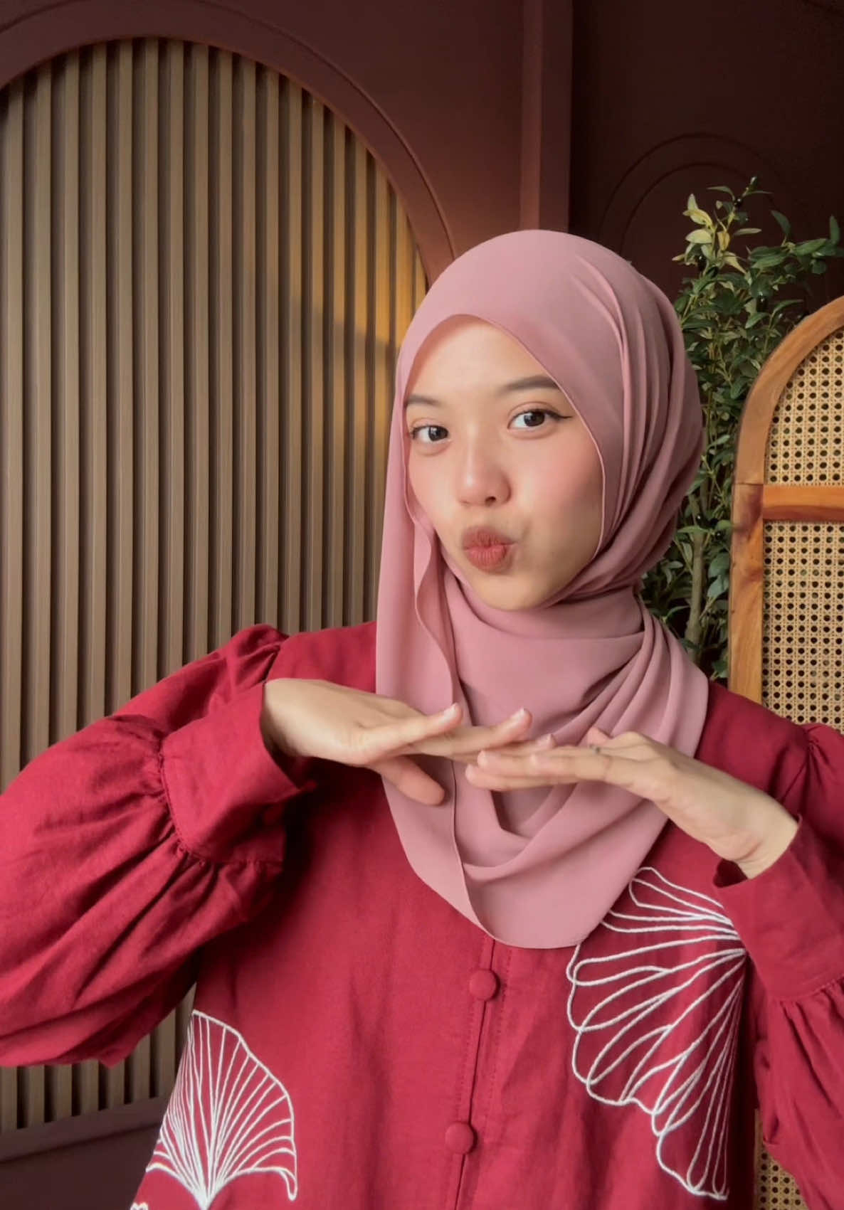 @nenahijabsofficial