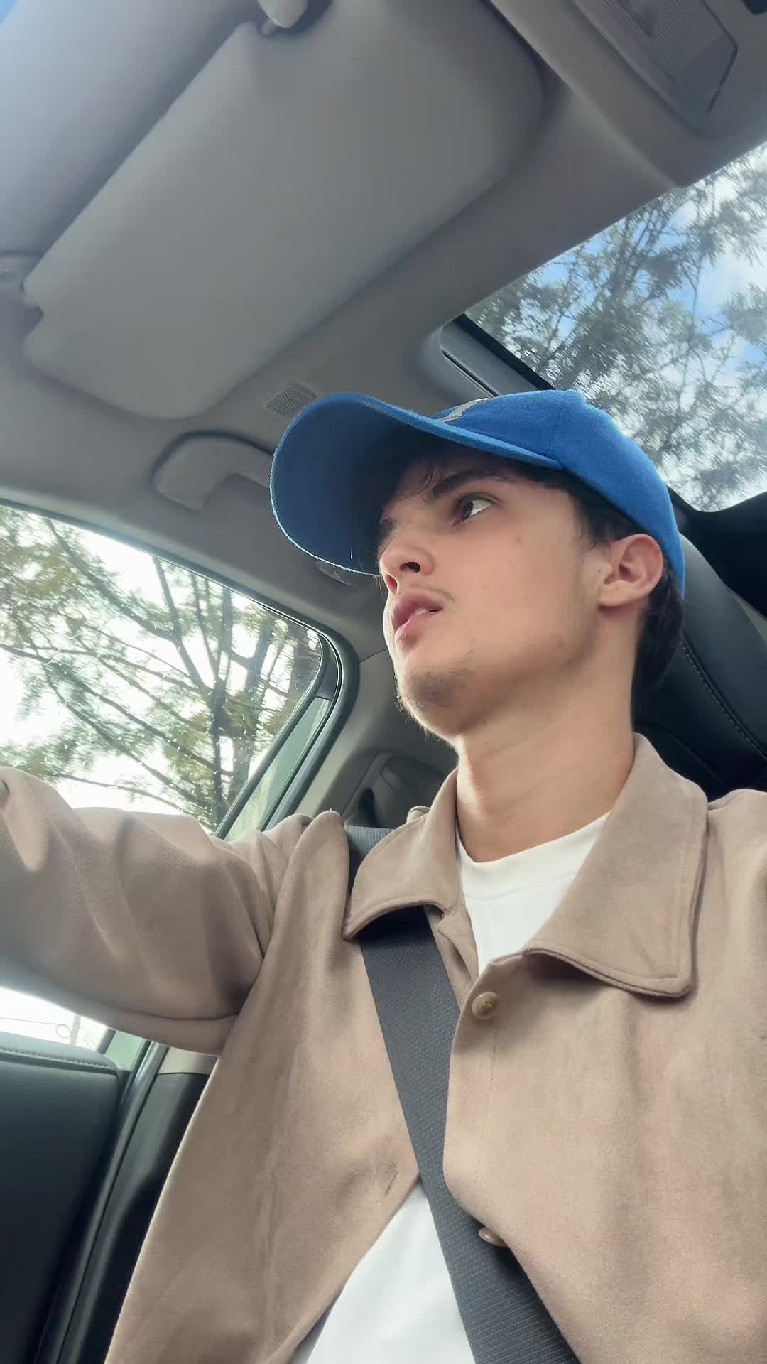 @Carlos⚓️🦅