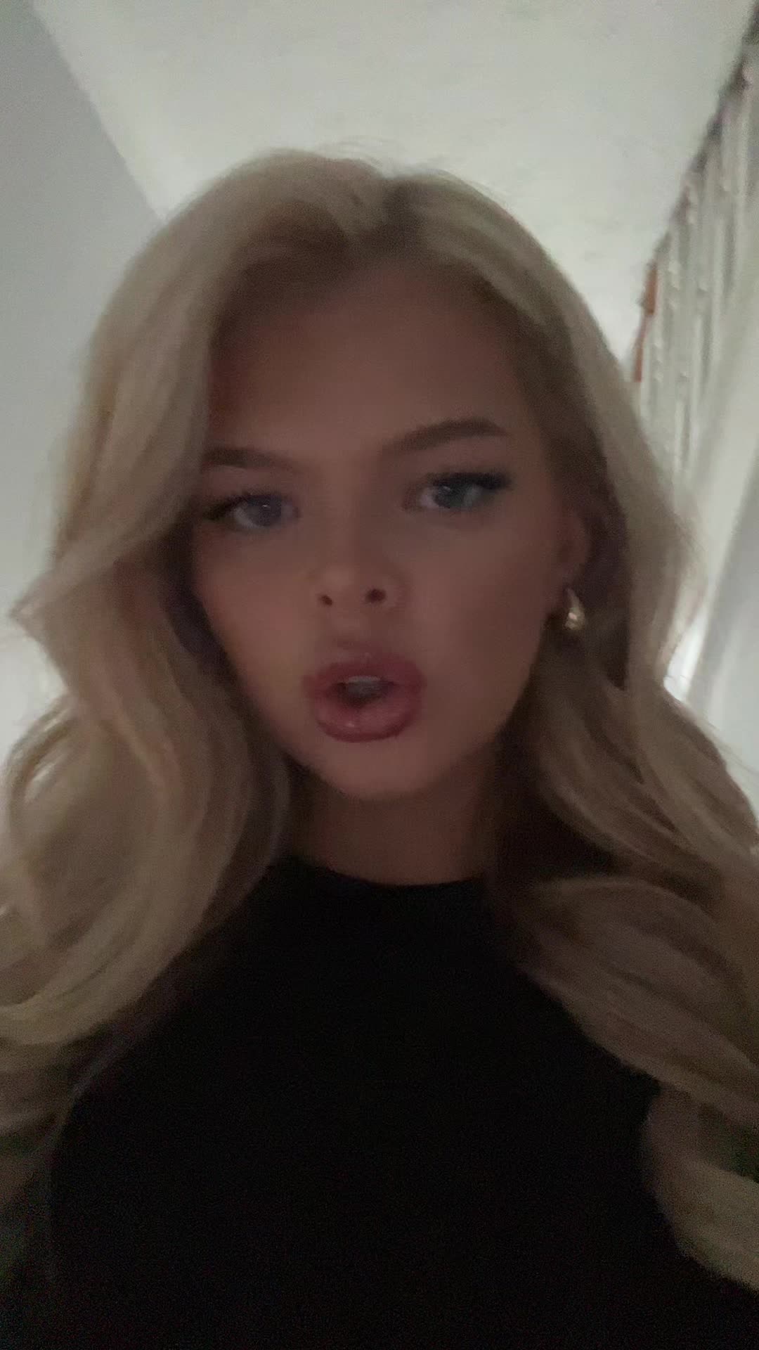 @ameliehope