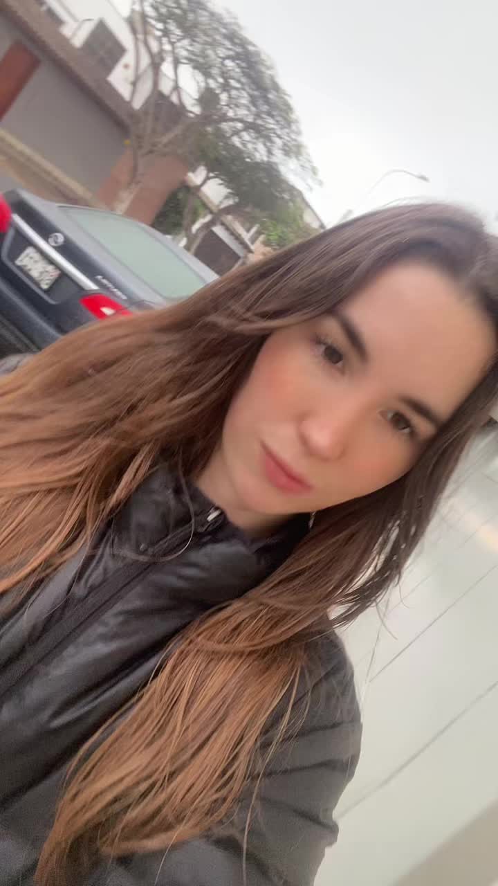 @Sandra R. 🍒