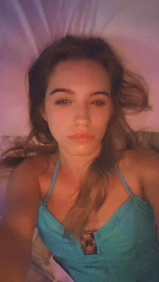 @Erinfeckshin