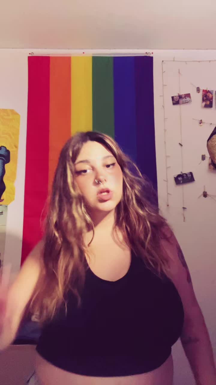 @laaiaa 🦇