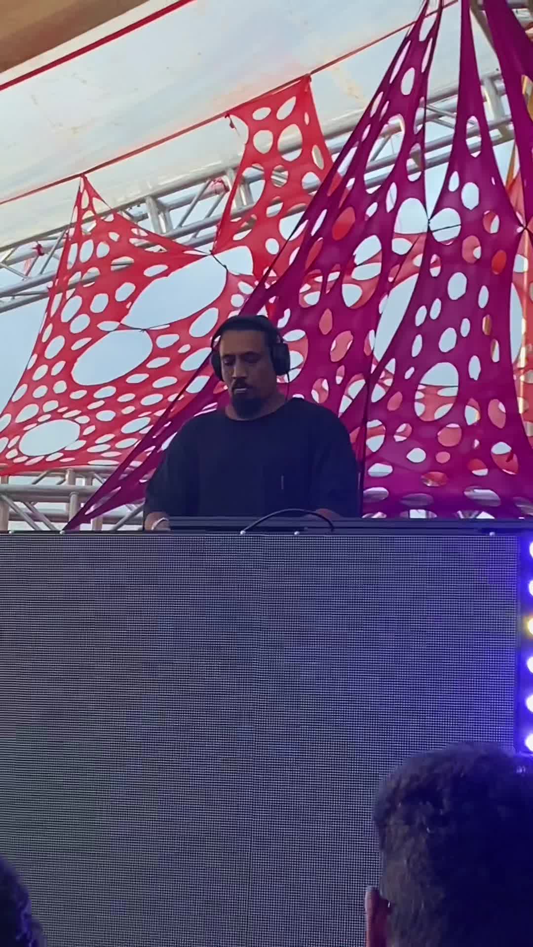 @soundwave