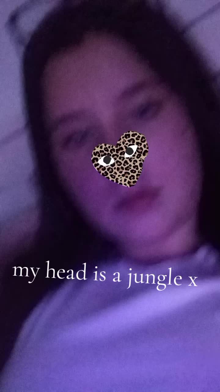 @taylabitchisaidhello