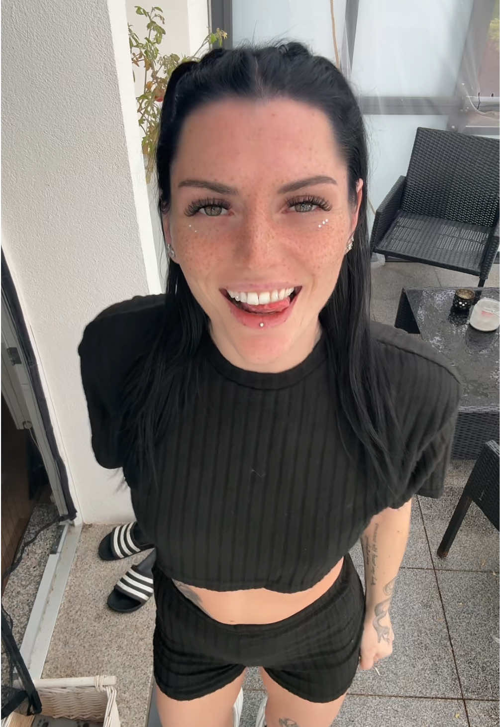 @ʜᴏɴᴇꜱᴛʏ