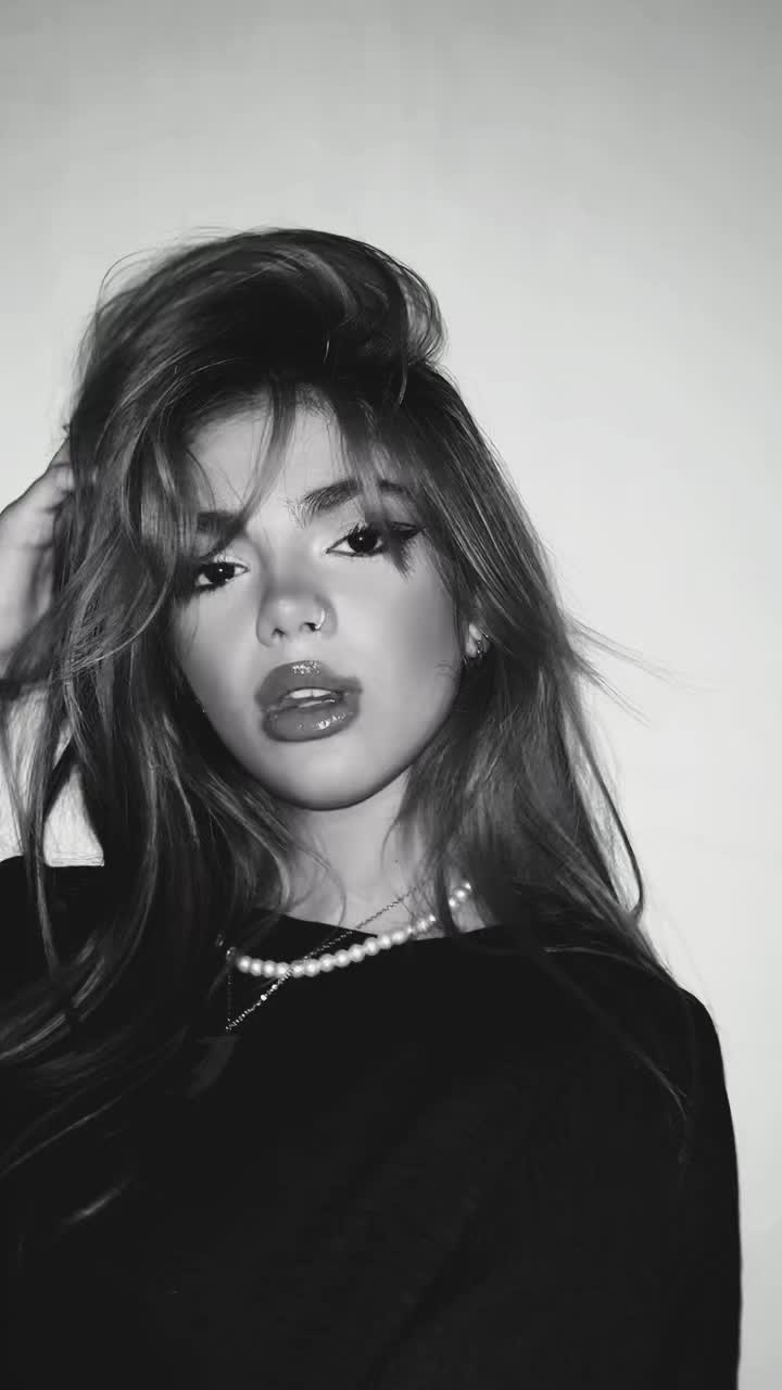 @nikaoll1