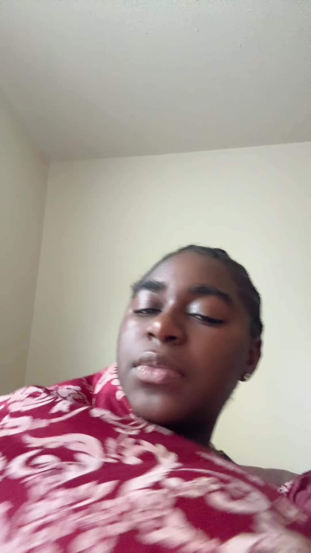 @Taylorrenetolb