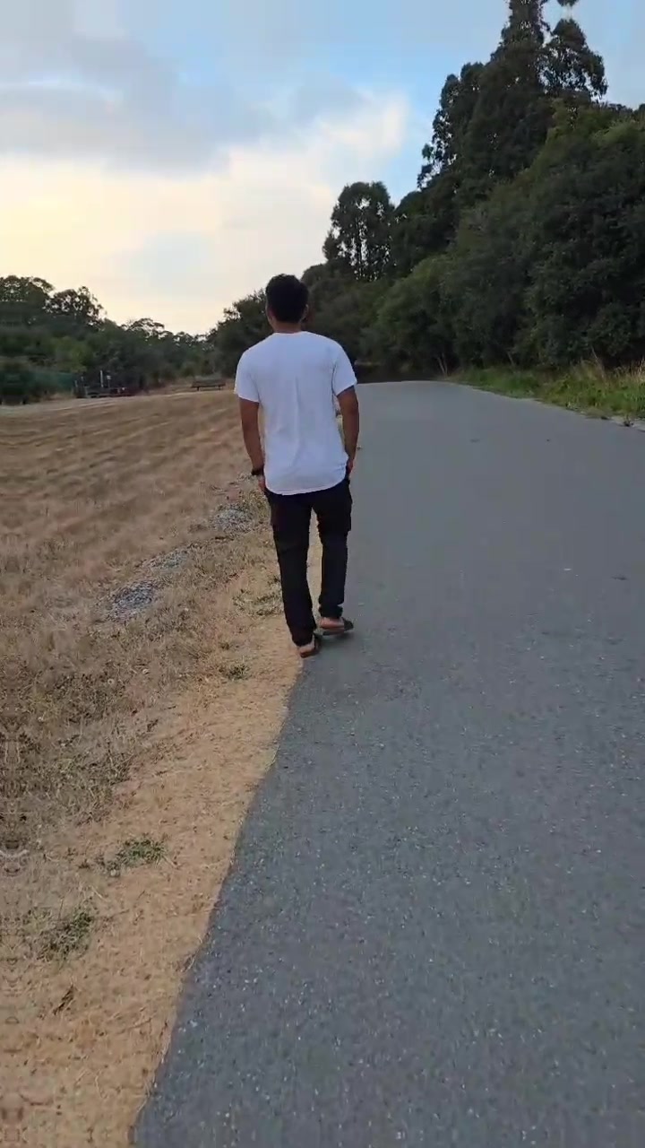 @Ad&aacute;n