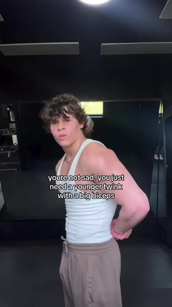 @jackedhiddencowboy