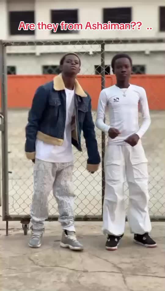 @PRINCE OF ASHAIMAN 🤴🎭❤️