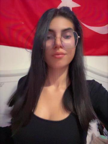 @𝐞𝐥𝐢.𝐧🧞&zwj;♀️